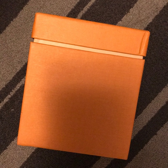 Louis Vuitton dustbox gift box - Picture 3 of 9